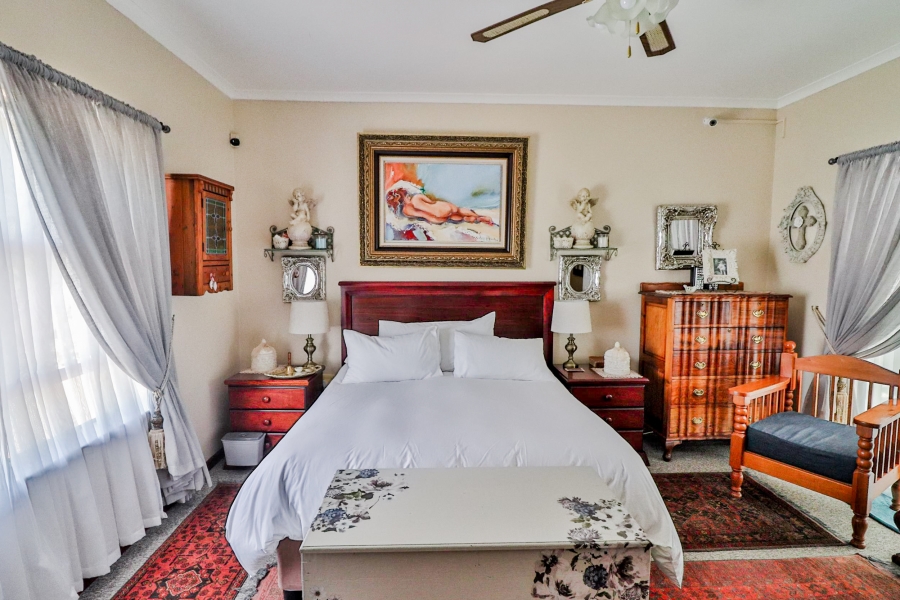 3 Bedroom Property for Sale in Yzerfontein Western Cape